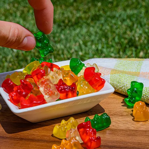 Vista 3 de Ositos de goma a granel bolsa de 3 libras – Dulces de goma suaves y masticables en sabores afrutados variados y colores, perfectos para fiestas