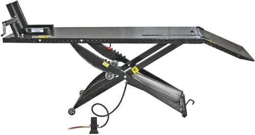Vista 7 de Mesa de elevación de motocicletas para operar en el aire, con amarre de rueda con cuña y panel desplegable.
