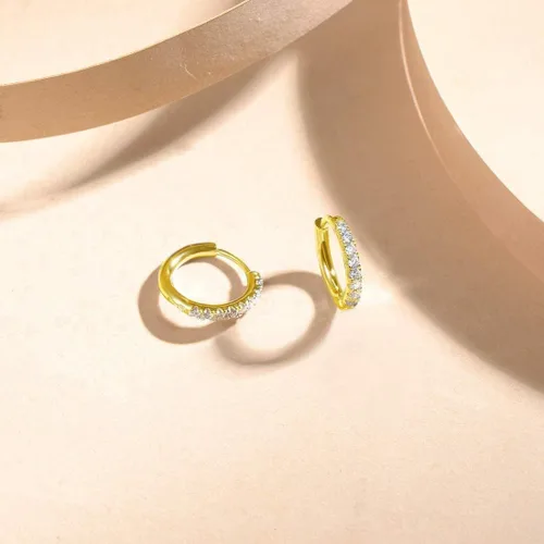 Vista 4 de Aretes de aro pequeños de plata de ley 925 con circonita cúbica, aretes de aro pequeños para mujeres y niñas, regalo de San Valentín, cumpleaños