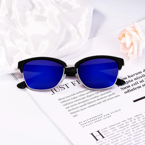 Vista 5 de SEEKASTRO Lentes de sol retro de moda semi sin montura para hombres y mujeres, ligeros, revestimiento de protección UV, lente espejada, marco mixto