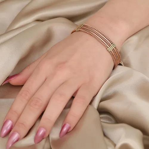 Vista 3 de Handmade Elegant Copper Bracelet for Women - Pure Copper Bracelet for Pain Relief and Stress Relief - Adjustable Entwisted Copper Bracelet to Fit