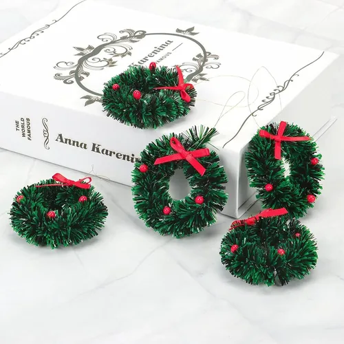 Vista 9 de 12 mini coronas navideñas de 1.57 pulgadas para decoraciones navideñas de casa de muñecas de 1/12
