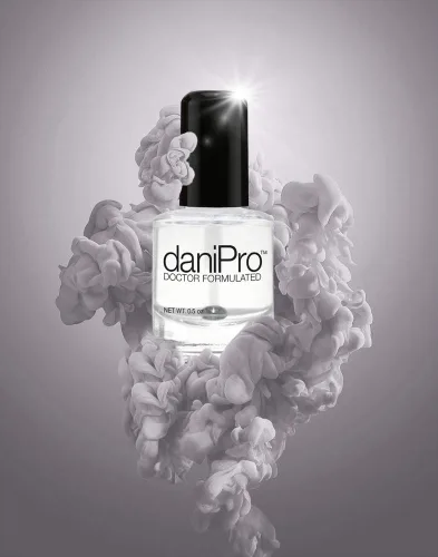 Vista 4 de G17 Part# G17 - Esmalte de uñas DaniPro Anti-fúngico Clear Top Peace por Alde Associates LLC