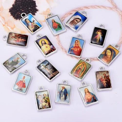 Vista 4 de 50 dijes rectangulares de doble cara esmaltados de Jesús con medalla milagrosa de la Virgen María, centro de rosario, cruz y cruz de maría, colgante
