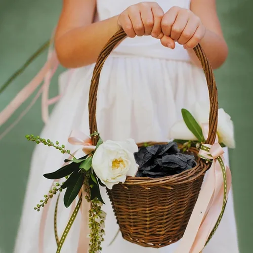 Vista 4 de SITUMEIZI 1500 piezas de pétalos de rosa negros artificiales de seda para decoración de bodas y fiestas