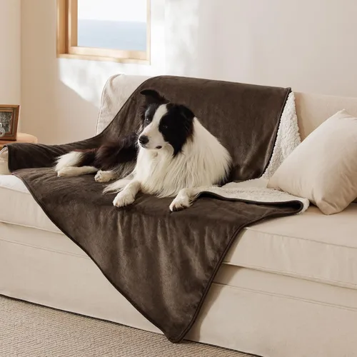 Vista 94 de Bedsure - Mantas impermeables para perros pequeños - Manta de felpa de sherpa con impresión suave lavable para perros y gatos, protector de muebles