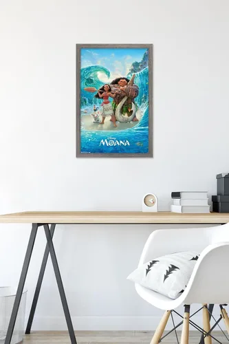 Vista 6 de Trends International Disney Moana - Póster de pared con suelo oceánico, 22.4 pulgadas de largo x 14.7 pulgadas, versión enmarcada en madera