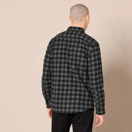 Vista 17 de Amazon Essentials Camisas de franela de manga larga para hombre, corte ajustado, a cuadros con botones