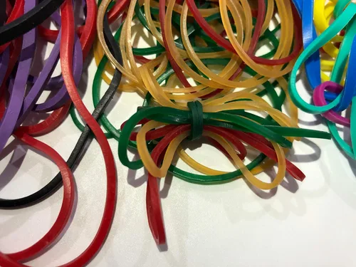 Vista 4 de Bandas de goma de varias dimensiones (#64+#33+#16+#117b), 1/4 libras, banda de goma colorida sin látex, bandas elásticas resistentes para archivos
