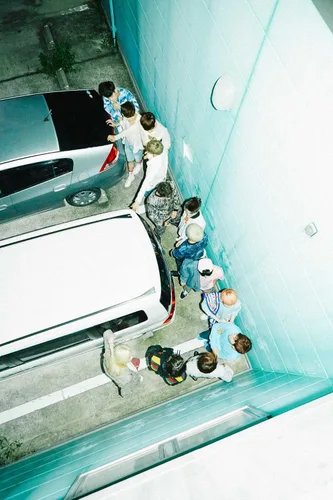 Vista 4 de SEVENTEEN BOYS BE Reedición 2º Mini Álbum Versión Aleatoria CD+60p PhotoBook+1p PhotoCard+1p Póster Tipo Mapa+1ea Pegatina+Seguimiento Sellado SVT