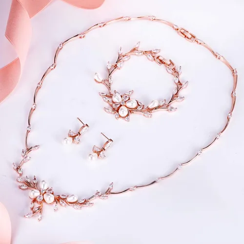 Vista 5 de EVER FAITH Marquise CZ - Collar de filigrana de hoja de flor de novia con circonita cúbica simulada