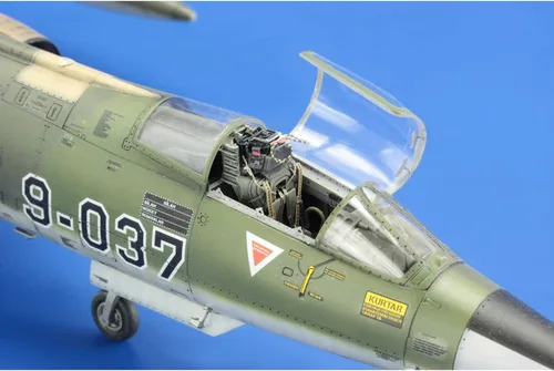 Vista 4 de Eduard Models F-104G NATO Fighter Edición Limitada Modelo Kit