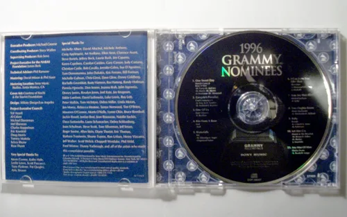 Vista 3 de 1996 Grammy Nominees