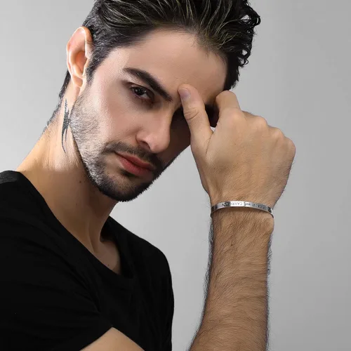 Vista 2 de U7 Pulseras personalizadas de acero inoxidable para mujeres y hombres, chapadas en oro de 18 quilates, brazalete cubanotrenzadosimple, pulseras