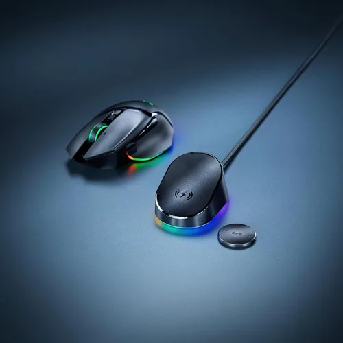 Vista 7 de Razer Mouse Dock Pro con Puck de Carga Inalámbrica: Carga Inalámbrica Magnética - Transceptor HyperPolling 8K Hz Integrado - Base Antideslizante