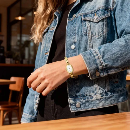 Vista 7 de Reloj de pulsera de oro vintage para mujer, pequeño reloj de cuarzo analógico ovalado con esfera de diamantes de lujo, resistente al agua.