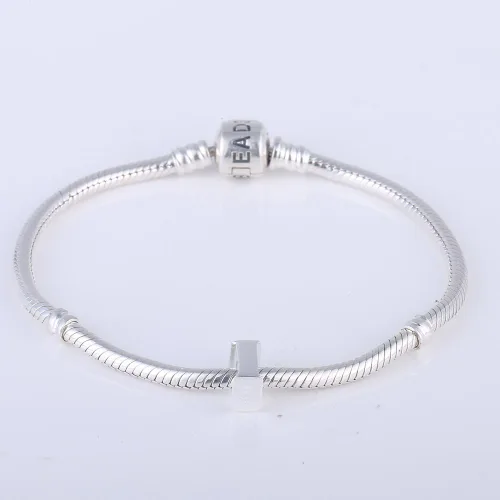 Vista 4 de ABUN Abalorio de plata de ley 925 con letra inicial de la A a la Z se adapta a pulseras collar Plata esterlina