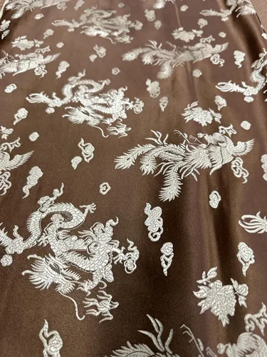 Vista 4 de Sedona Designz Tela de Brocado de Dragón Chino por Yarda 45" de Ancho, 100% Poliéster, Lujosa y Vibrante para Disfraces, Acolchado, Decoración