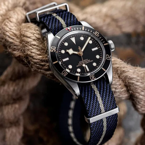 Vista 2 de WOUKUP Correa de reloj de nailon de tejido premium de 0.787 in y 0.866 in de repuesto para hombres