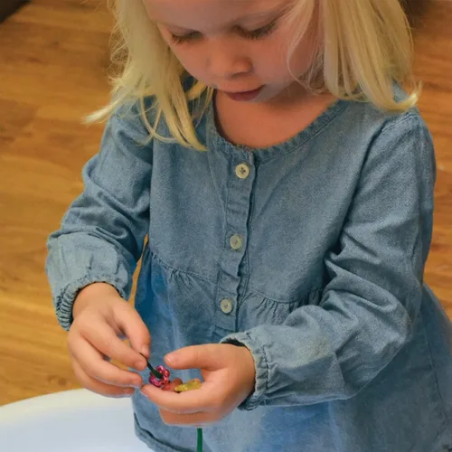 Vista 3 de Roylco, kit de accesorios para cubo luminoso educativo