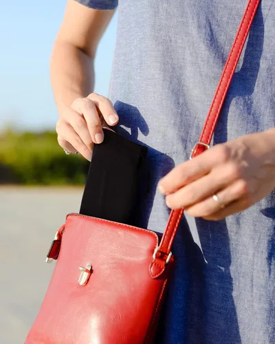 Vista 6 de Paquete de 40 fundas de microfibra para gafas de sol con 2 paños de limpieza