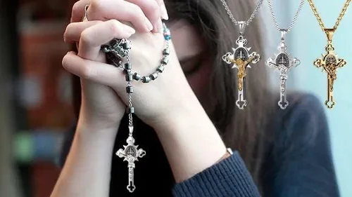 Vista 3 de ST.Benedict - Collar con colgante de cruz de poder de protección, collar con colgante de crucifijo de acero inoxidable religión, regalo de joyería