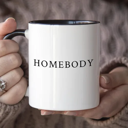 Vista 3 de YouNique Designs Homebody - Taza de café de 11 onzas, taza de café para introvertidos, lindas tazas de café para mujeres, tazas de café más