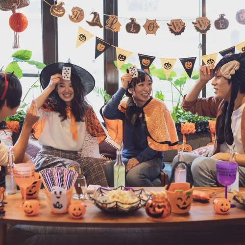 Vista 7 de Whaline 60 popotes de plástico reutilizables para Halloween con 2 cepillos de limpieza para pajillas, color naranja, morado, negro, rayas