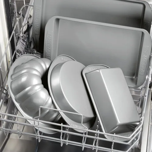 Vista 7 de Farberware, utensilio para hornear antiadherente, asadera para muffins (12 copas), color gris, Sartén para muffins, 12 tazas, ninguno , Gris