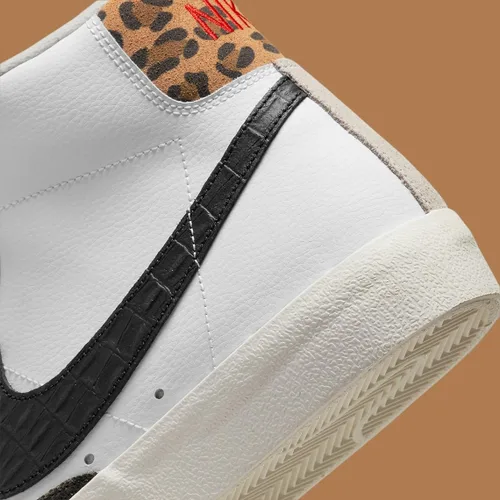 Vista 7 de Nike mens Blazer Mid 77