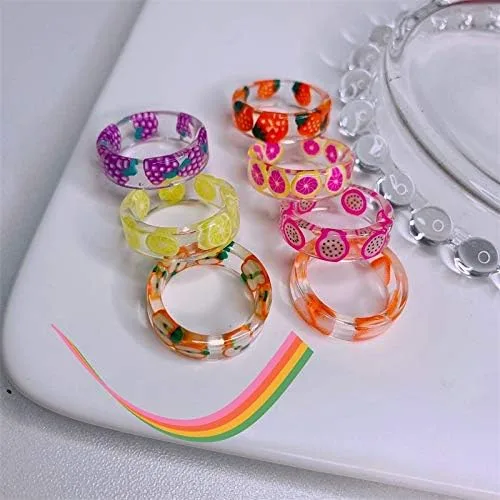 Vista 4 de COLORFUL BLING Juego de 6 anillos de resina para frutas Pitaya, fresa, manzana, sandía limón, kiwi, uva de verano, nudillos de acrílico transparente