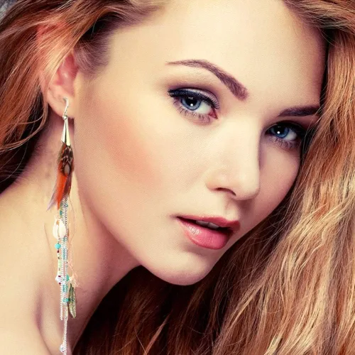 Vista 2 de Badu - Aretes de plumas para mujer, diseño de borla larga, joyería bohemia, accesorios de boda