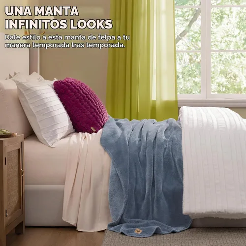 Vista 2 de UGG Whitecap Queen - Manta de forro polar de felpa, 90 x 90 pulgadas, color Azul