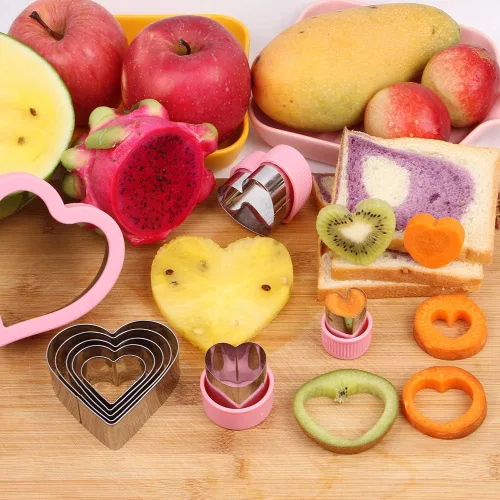 Vista 7 de BakingWorld Juego de 9 cortadores de galletas de acero inoxidable con forma de corazón, para pasteles, galletas