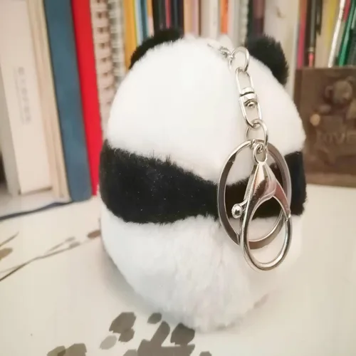 Vista 6 de Lindo llavero de pingüino Kawaii con diseño de pingüino de peluche para hombres, mujeres, niños. Colgantes de mochila..
