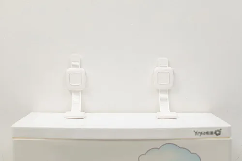 Vista 8 de YEYA - Anclajes de muebles mejorados sin taladrar para bebés, correas ajustables antipuntas, paquete de 4 Correas ajustables antipuntas, a prueba