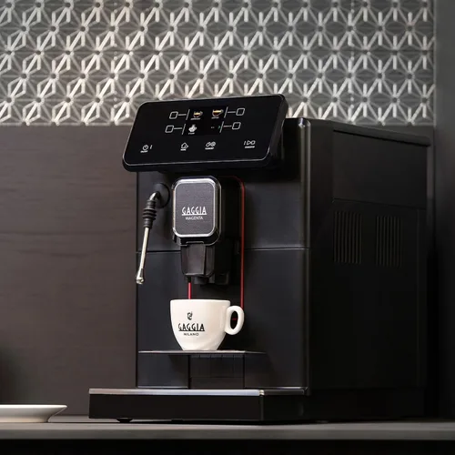 Vista 3 de Gaggia Magenta Plus Máquina de café espresso superautomática, 60 onzas, color negro