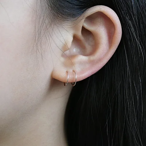 Vista 2 de 14k Rose Gold Filled Mini Huggie Hoop Earrings for Women Girls
