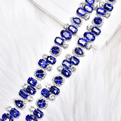 Vista 3 de Cadena de garra de diamantes de imitación de flor de 1 yarda Soldadura Código de cristal de diamante Recorte DIY Collar Cinta Ropa Accesorios