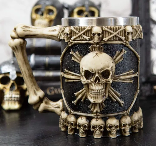Vista 6 de Ebros Gift Gran taza de café con diseño de ron pirata pirata y huesos cruzados, diseño de calavera y cráneo, jarra, jarra, taza de café de 20 onzas
