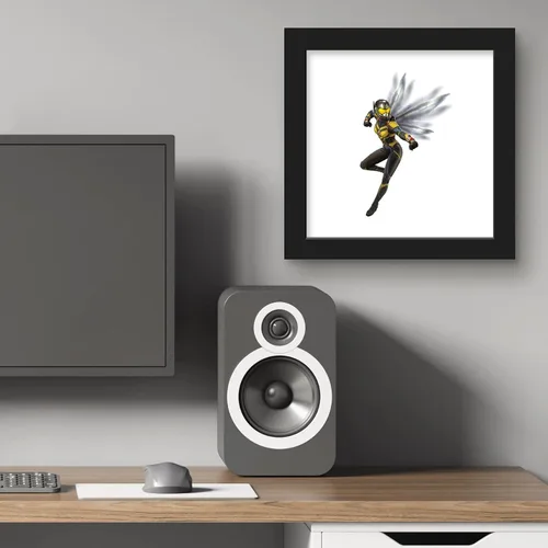 Vista 5 de Trends International Gallery Pops Marvel Ant-Man and the Wasp: Quantumania - Arte de pared de avispa, versión enmarcada en negro, 12 x 12 pulgadas