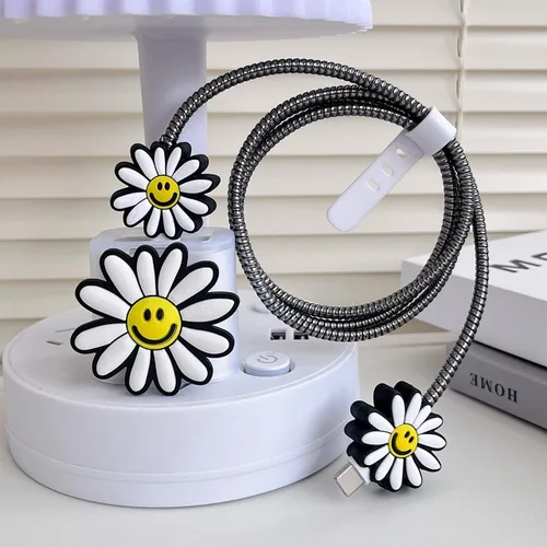 Vista 8 de Funda Protectora Bonita para Cable Cargador Adaptador USB-C de 20W para iPhone, Diseño Único Divertido Kawaii de Dibujos Animados 3D Funda