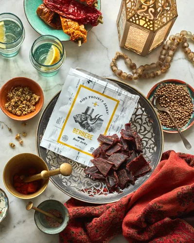 Vista 9 de Side Project - Carne seca de res – Sabor Berbere – Cecina de inspiración etíope sin gluten – Calor dulce y cítricos – Bocadillo alto en proteínas
