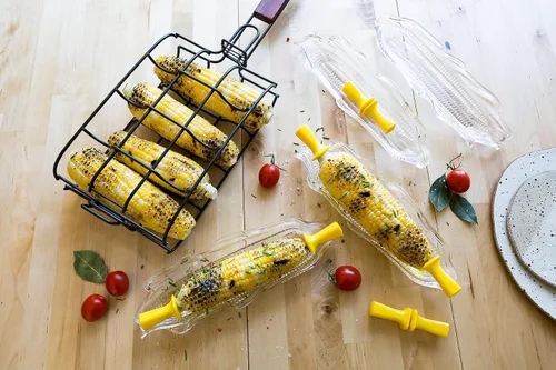 Vista 3 de GoodCook Everyday - 8 soportes para maíz con brochetas de acero entrelazadas, 4 pares, colores surtidos