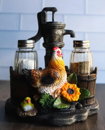 Vista 7 de Ebros Country Animal Farm Pollo gallina con pollitos por riego, barriles de bomba y girasoles, salero y pimentero, figura como cocina, comedor