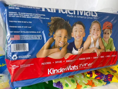 Vista 2 de CASE - Paquete de 12 alfombrillas para niños, 1 pulgada de grosor, 45 x 19 x 1 pulgadas, rojo/azul, 100% fabricado en Estados Unidos