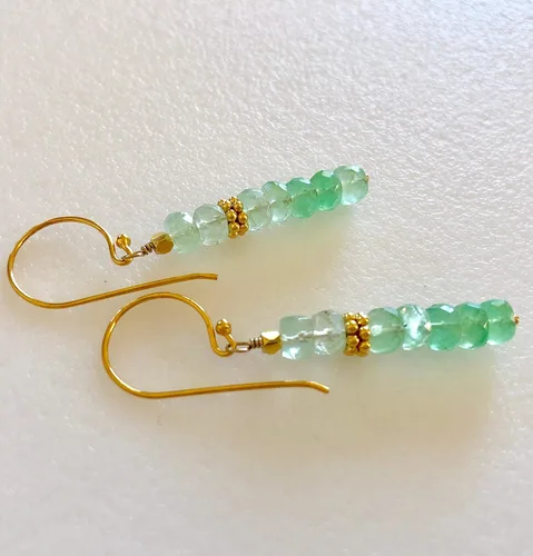 Vista 4 de Aretes de piedra lunar verde lima, aretes de piedra lunar degradada, delicados colgantes de piedra lunar, aretes de piedras preciosas, novia, oro