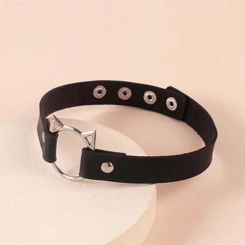 Vista 5 de TIDOO Gargantilla negra gótica, collar de cuero lindo, gargantilla de corazón sexy, gargantilla punk con púas para mujer
