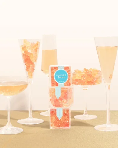 Vista 5 de Sugarfina Champagne Bears - Cubo de caramelo pequeño, ositos de goma, 3.3 onzas, 1 unidad Dulces prémium hechos para adultos