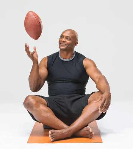 Vista 7 de Gaiam Athletic Yoga: Yoga for Strength with Eddie George
